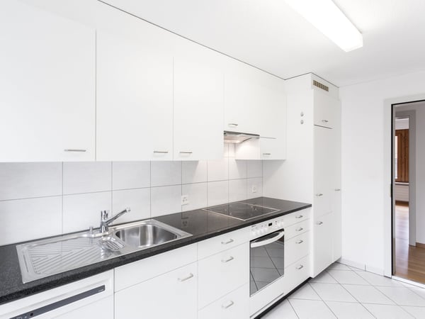 Charmante 1-Zimmer-Wohnung mit Balkon an der Zürcherstrasse 2