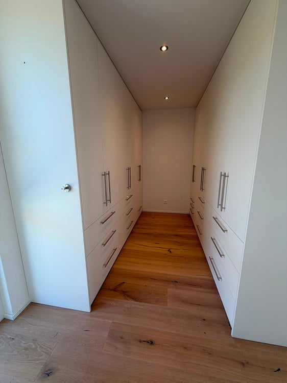 Moderne 5.5-Zimmer-Attikawohnung mit grosszügiger Terrasse 17