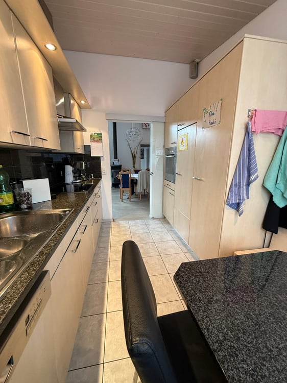 Attraktive 4-Zimmer-Dachwohnung mit Liftzugang direkt in die Wohnung 13