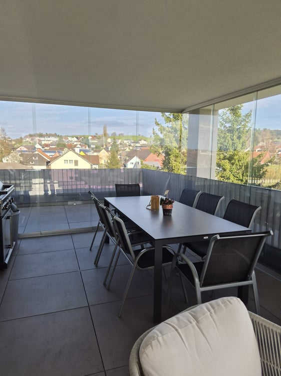 Moderne 4.5-Zimmer Attikawohnung mit Landblick 13