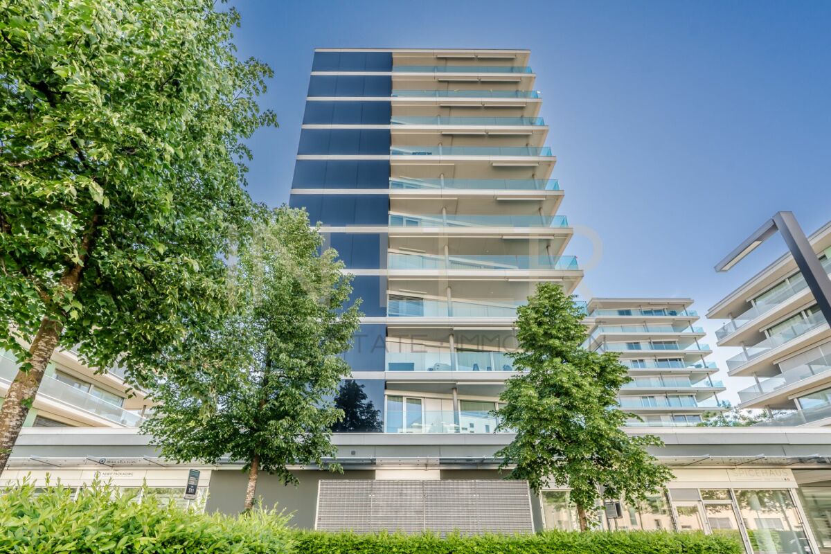 Reserviert: Grosszügige 5.5-Zimmerwohnung mit grossem Balkon im Feldpark Zug