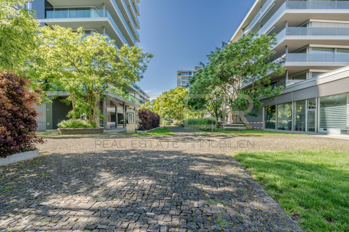 Reserviert: Grosszügige 5.5-Zimmerwohnung mit grossem Balkon im Feldpark Zug