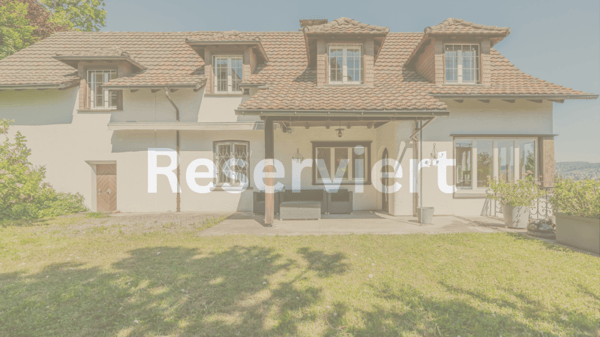 Reserviert: Stilvolles freistehendes 6.5-Zi-EFH mit 981 m² Grundstück, Seesicht und Entwicklungspotenzial in Oberrieden 1