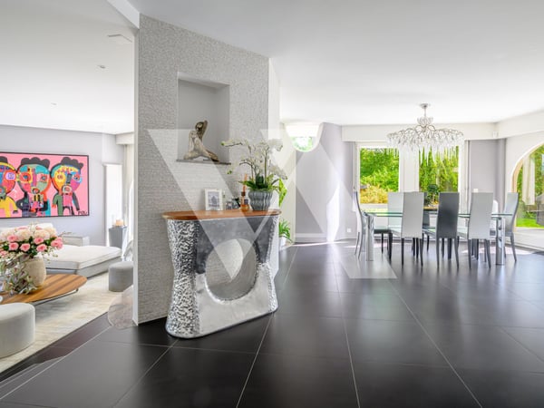 A vendre - Superbe villa d'architecte avec piscine 2