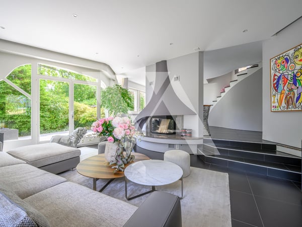 A vendre - Superbe villa d'architecte avec piscine 1