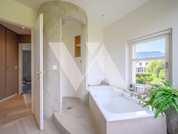 A vendre - Superbe villa d'architecte avec piscine 7