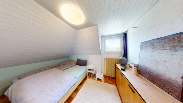Freistehendes Einfamilienhaus mit wunderschöner Gartenanlage in Jegenstorf 29