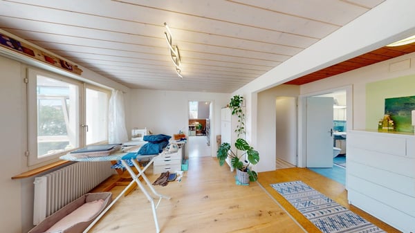 Freistehendes Einfamilienhaus mit wunderschöner Gartenanlage in Jegenstorf 25