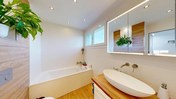 Zwei Wohnungen in einer: 4 Zimmer, Sauna und zwei Balkone gegen Süden 21