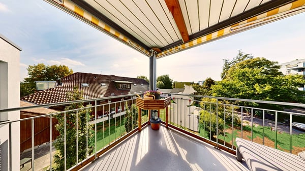 Zwei Wohnungen in einer: 4 Zimmer, Sauna und zwei Balkone gegen Süden 10