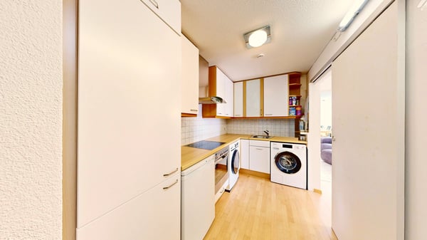Zwei Wohnungen in einer: 4 Zimmer, Sauna und zwei Balkone gegen Süden 25