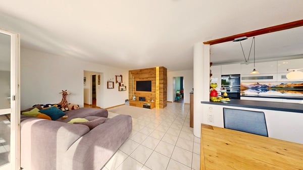 Zwei Wohnungen in einer: 4 Zimmer, Sauna und zwei Balkone gegen Süden 14
