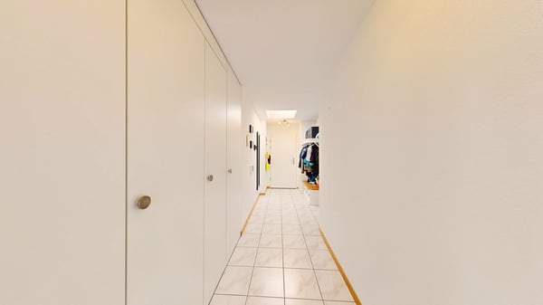Zwei Wohnungen in einer: 4 Zimmer, Sauna und zwei Balkone gegen Süden 17