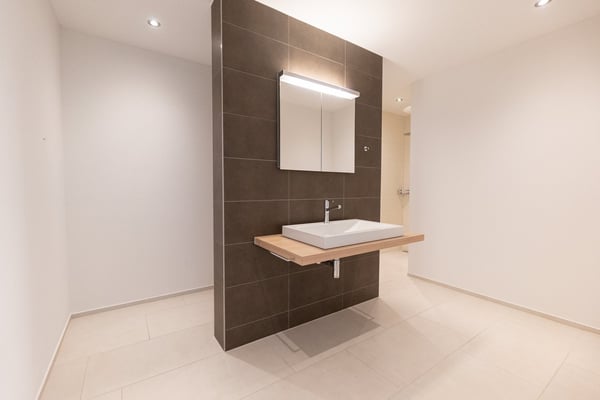 Wohnen am Hofberg – 5.5-Zimmer-Wohnung mit 121 m² Terrasse 7
