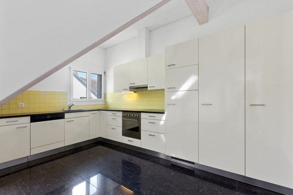 5 ½-Zi.-Maisonette-Wohnung mit viel Platz zum Wohnen und Wohlfühlen! 9