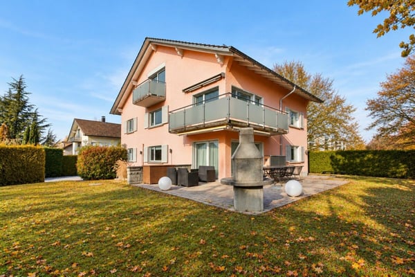 Grosszügiges 10 ½-Zimmer-Einfamilienhaus mit vielseitigem Nutzungspotenzial! 1