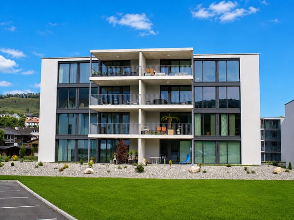 Moderne 4.5 Zimmer Erdgeschosswohnung mit Garten in Eichberg 4