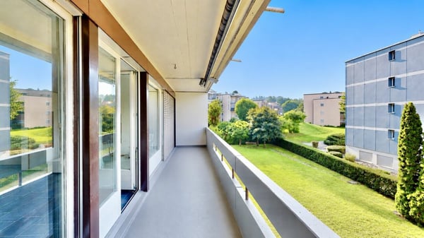 STILVOLLE 4.5-ZIMMER-WOHNUNG IN SCHÖNBÜHL 10