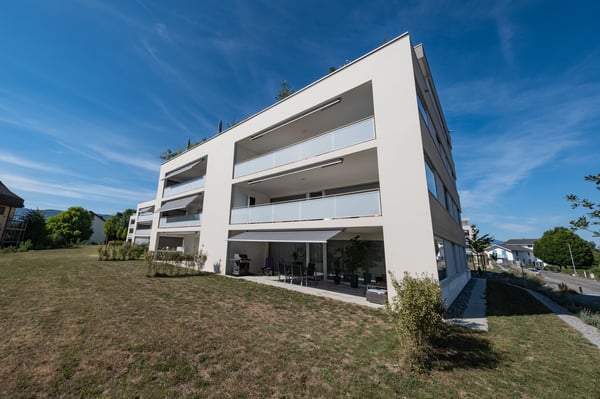 Grosszügige 5.5-Zimmer-Attikawohnung in Büren an der Aare – modern, hell und ruhig 12