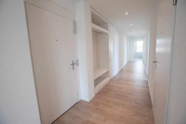 Grosszügige 5.5-Zimmer-Attikawohnung in Büren an der Aare – modern, hell und ruhig 4