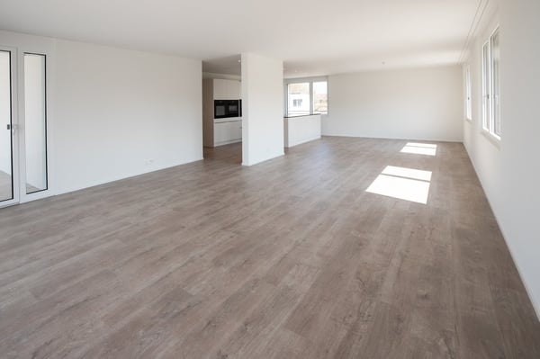 Grosszügige 5.5-Zimmer-Attikawohnung in Büren an der Aare – modern, hell und ruhig 9