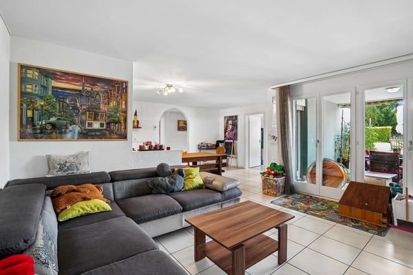 Charmante Gartenwohnung mit gedecktem Sitzplatz: Bahnhof in Gehdistanz 2