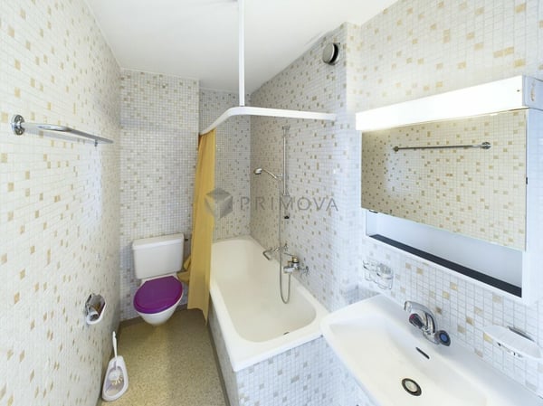 Lichtdurchflutetes Wohnen mit schönem Weitblick 6