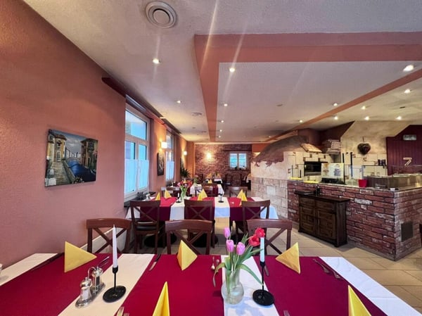 Top-Gelegenheit: Mehrfamilienhaus mit Gewerbeanteil 6