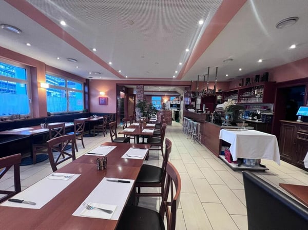 Top-Gelegenheit: Mehrfamilienhaus mit Gewerbeanteil 9