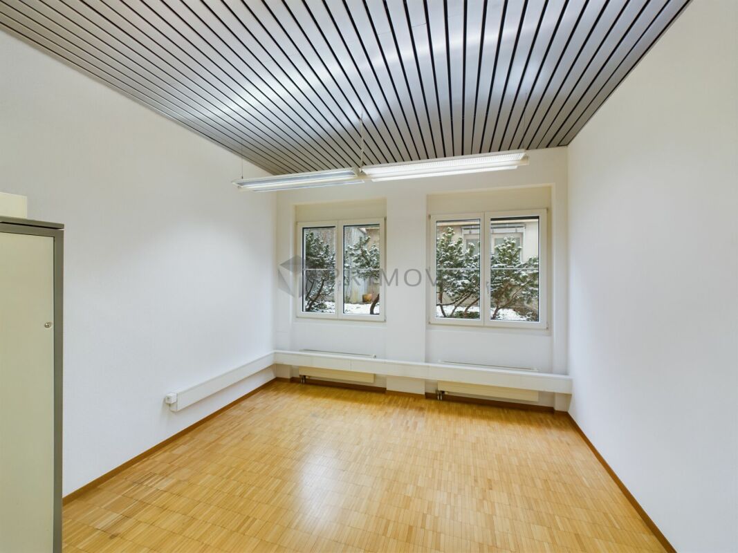 Representative commercial space in the city center of Flawil