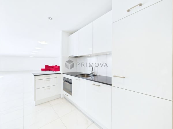 Atemberaubender, moderner Raum in Kloten - Perfekt für Ihre Vision 4