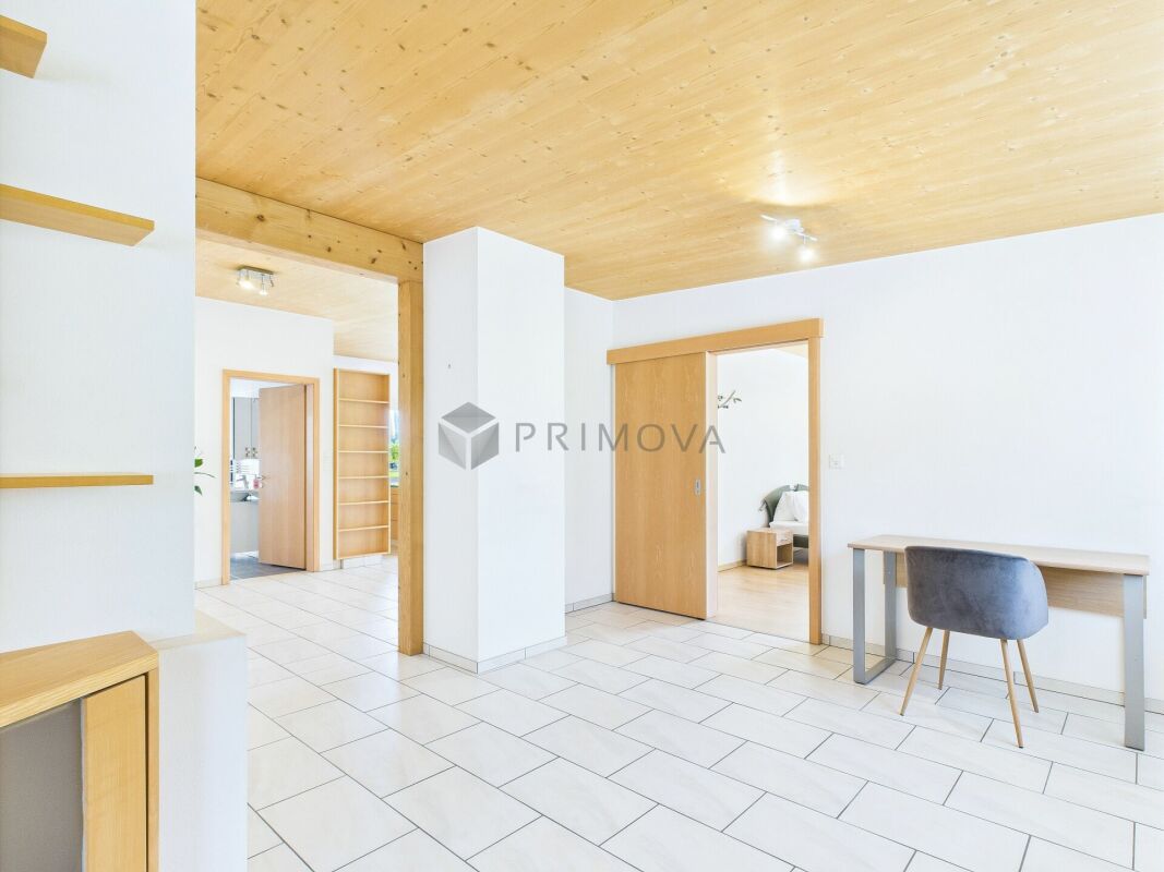 Hotel & Restaurant mit Einliegerwohnungen, Rebberg und Bauland in Premiumlage am Walensee