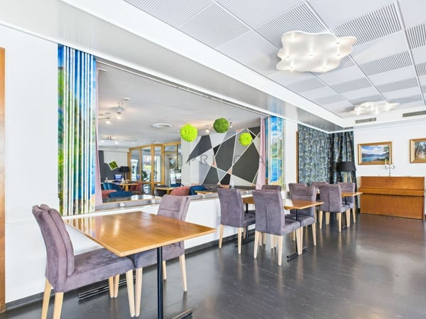 Hotel & Restaurant mit Einliegerwohnungen, Rebberg und Bauland in Premiumlage am Walensee 11