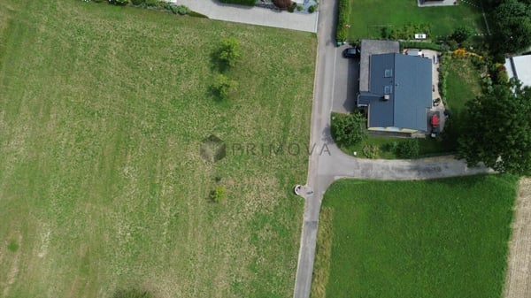 Seltene Gelegenheit: vollerschlossenes Bauland in Hellikon 4