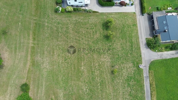 Seltene Gelegenheit: vollerschlossenes Bauland in Hellikon 3