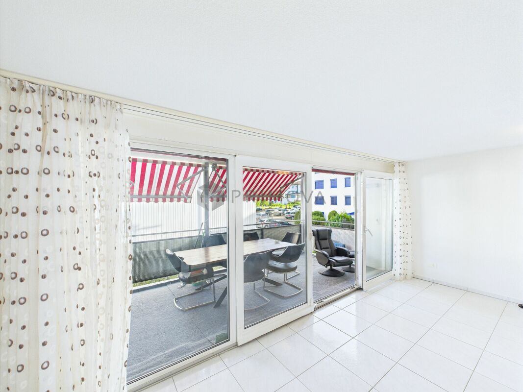 Piacere di vivere generoso con balcone e piano terra ideale