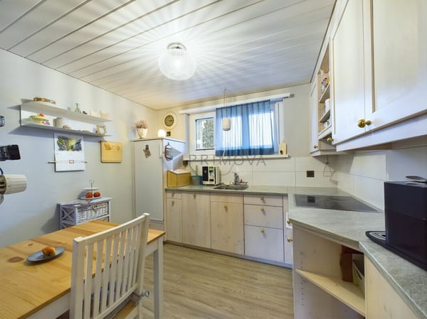 Zum fairen Preis - hochwertige, renovierte und charmante 1.5 Zimmer - Wohnung 2