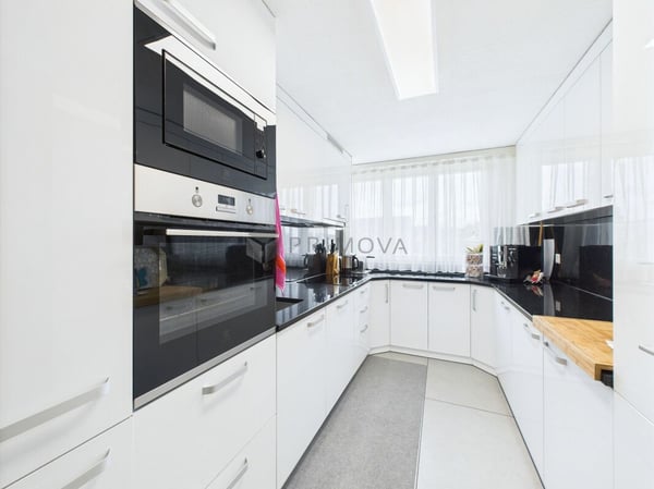 Gepflegtes Mehrfamilienhaus mit Ausbaupotenzial - solide Anlage mit Zukunft 4