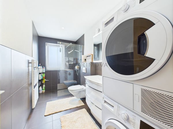 Gepflegtes Mehrfamilienhaus mit Ausbaupotenzial - solide Anlage mit Zukunft 7