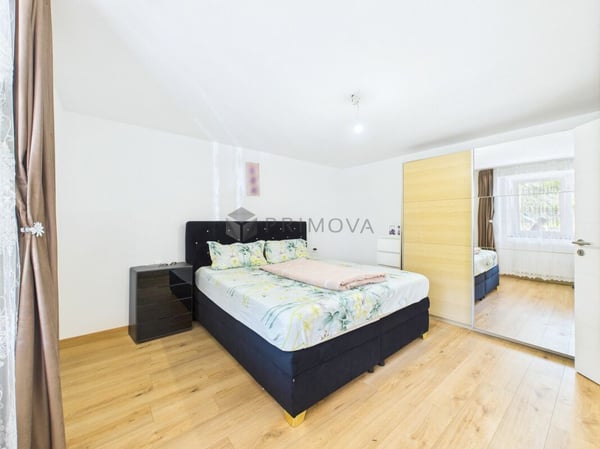 Wo Familien wachsen und Träume bauen - Mehrfamilienhaus mit Ausbaureserve 8