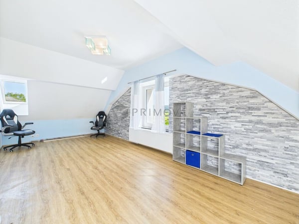 Wo Familien wachsen und Träume bauen - Mehrfamilienhaus mit Ausbaureserve 9