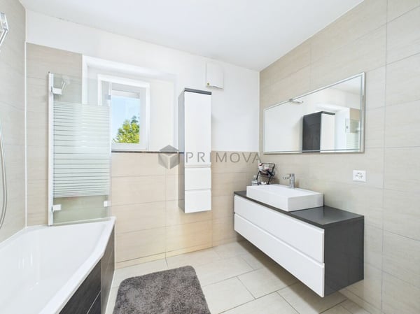 Wo Familien wachsen und Träume bauen - Mehrfamilienhaus mit Ausbaureserve 12