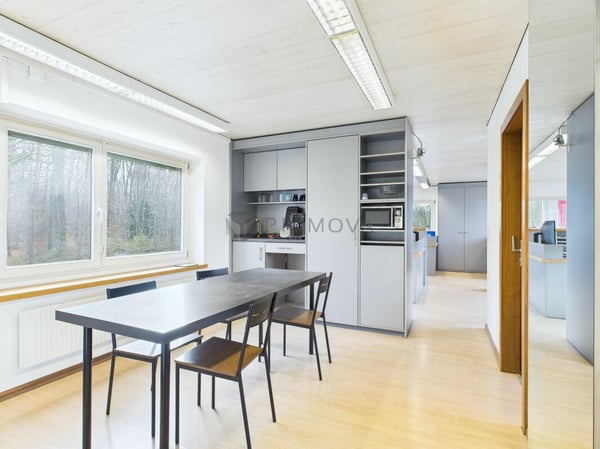 Attraktive Gewerbeimmobilie mit 380m² an Top-Standort (Hafenareal) 5