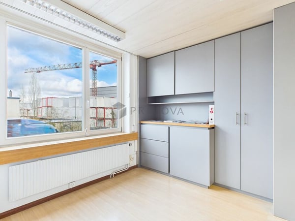 Attraktive Gewerbeimmobilie mit 380m² an Top-Standort (Hafenareal) 3