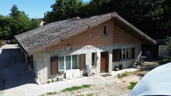 Sonniges Grundstück mit Bestandsgebäude - ideale Basis für Ihr Projekt 3