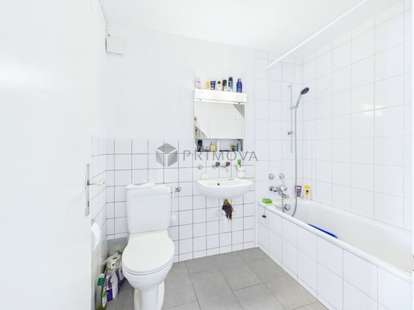 Charmante 2.5 Zimmer-Wohnung Inklusive Parkplatz! 4