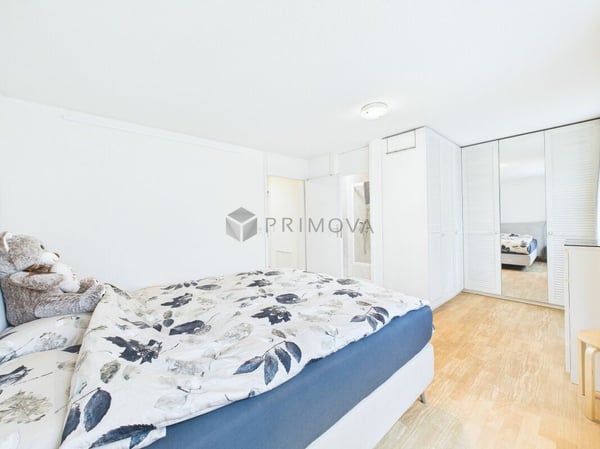 RESERVIERT - Doppeleinfamilienhaus mit XL - Garten und Hobby Oase 8