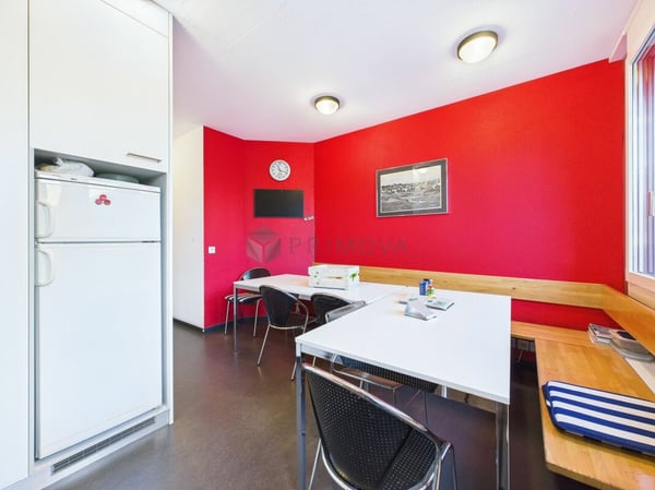 Seltenes Bauland mit tollem Gewerbehaus sucht neuen Besitzer 8