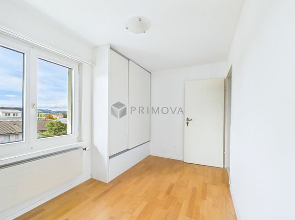 Exklusives Doppeleinfamilienhaus mit grosszügigem Wohnkonzept an ruhiger Lage 10