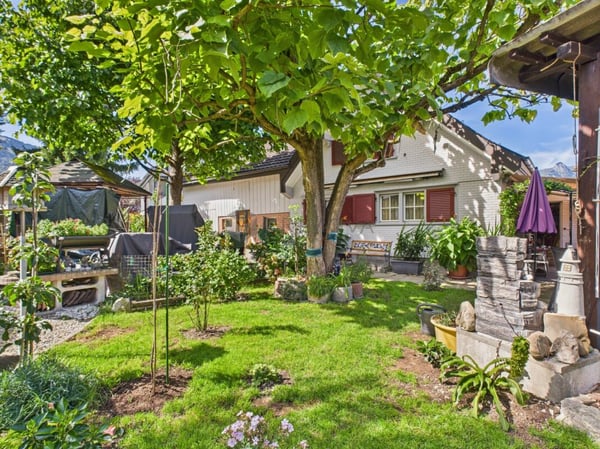 Einfamilienhaus im Herzen der Stadt mit idyllischem Garten 3